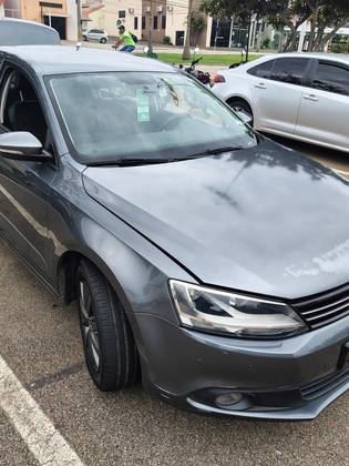 VOLKSWAGEN JETTA 2.0 COMFORTLINE FLEX 4P TIPTRONIC VOLKSWAGEN JETTA 2.0 COMFORTLINE FLEX 4P TIPTRONIC